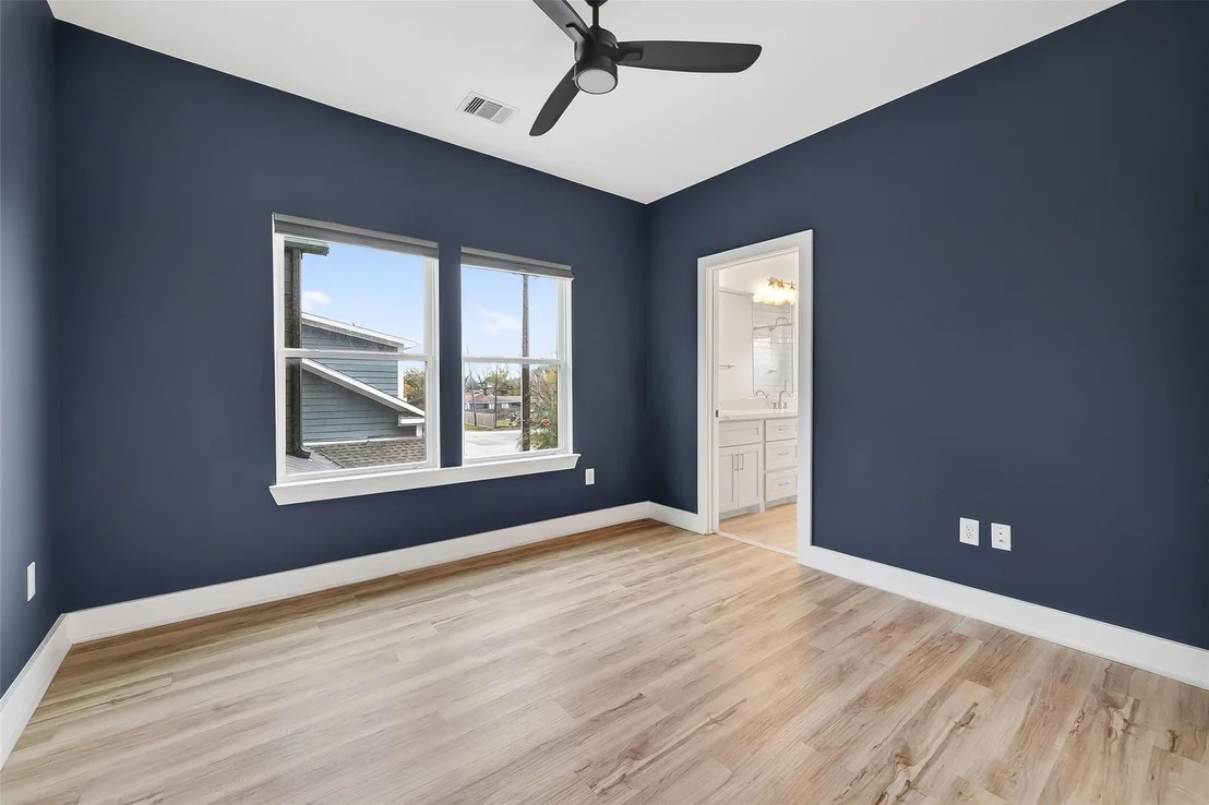 Photo of 3323 Cornell Street