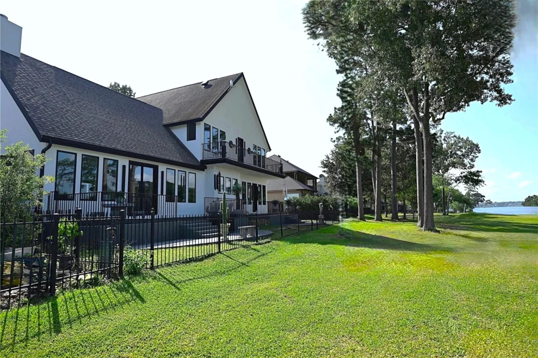 Photo of 38 Fairway Park