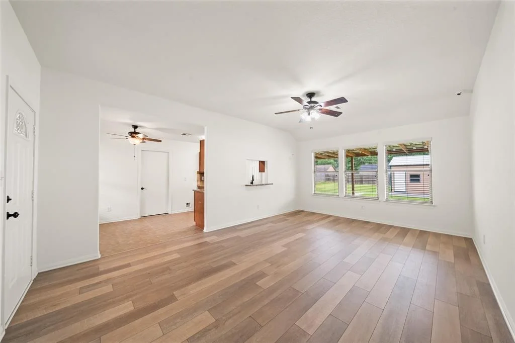Photo of 10621 Royal Adrian
