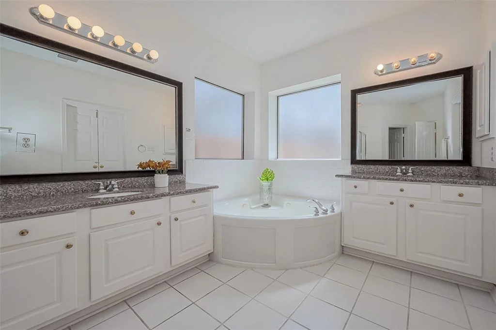 Photo of 22527 Crownfield Lane
