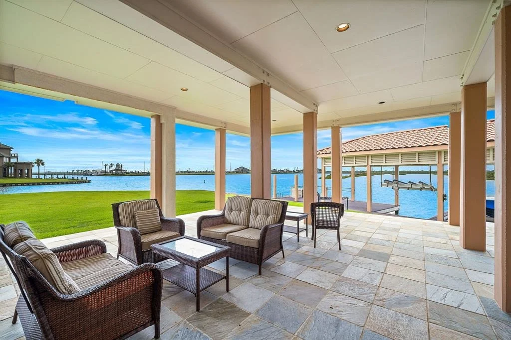 Photo of 21 Loggerhead