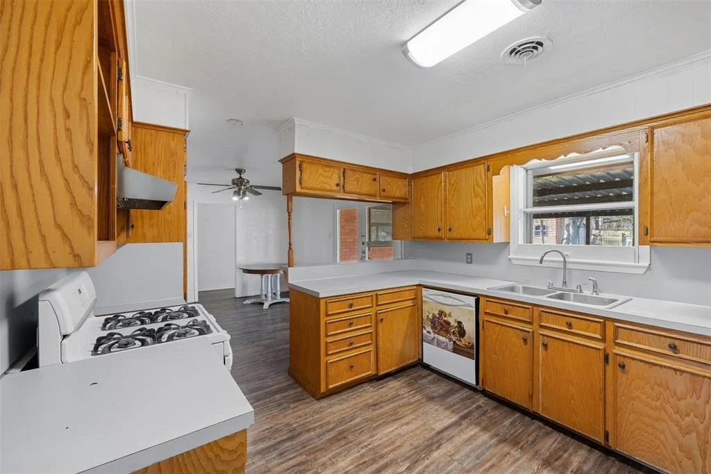 Photo of 902 Mitchell Street