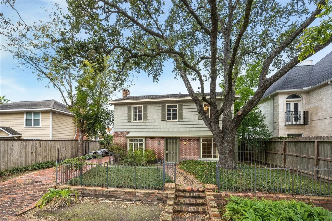 Photo of 914 S Shepherd Drive