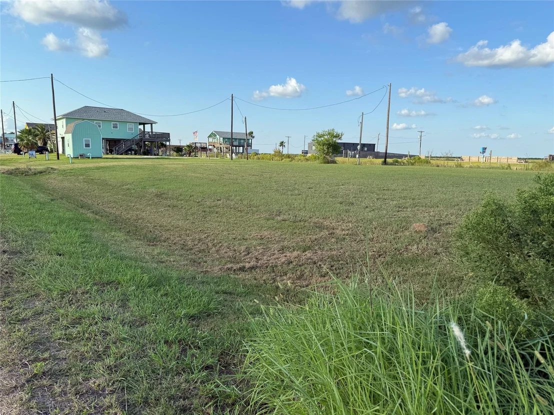 Photo of 131,132 & 133 County Road 299 Heron