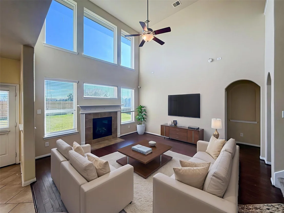 Photo of 1610 Mason Knights Drive