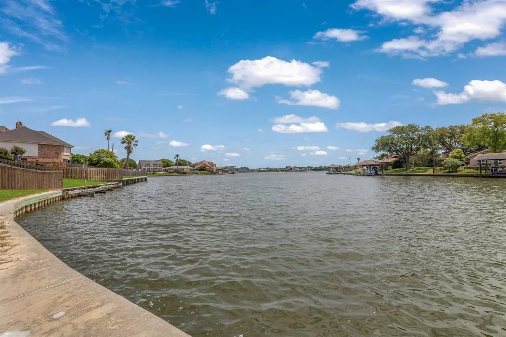 Photo of 22 Lakeview Drive
