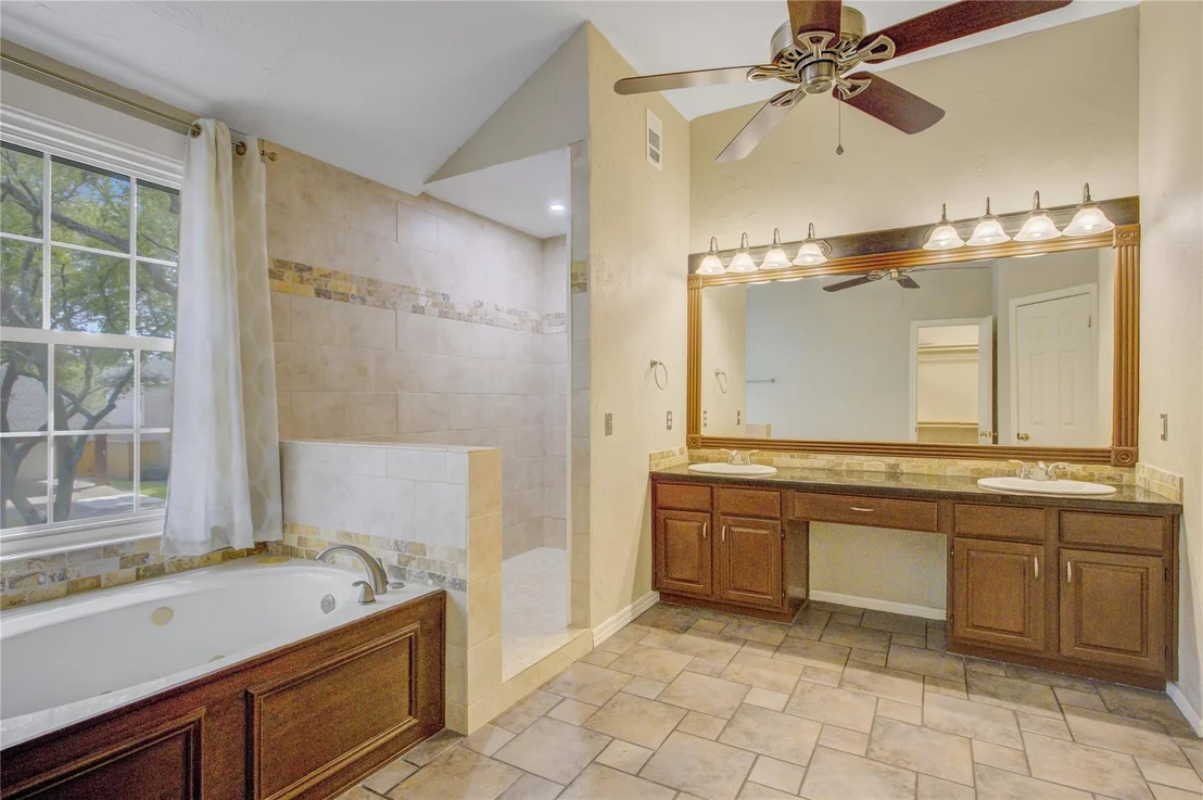 Photo of 2826 Spring Lakes