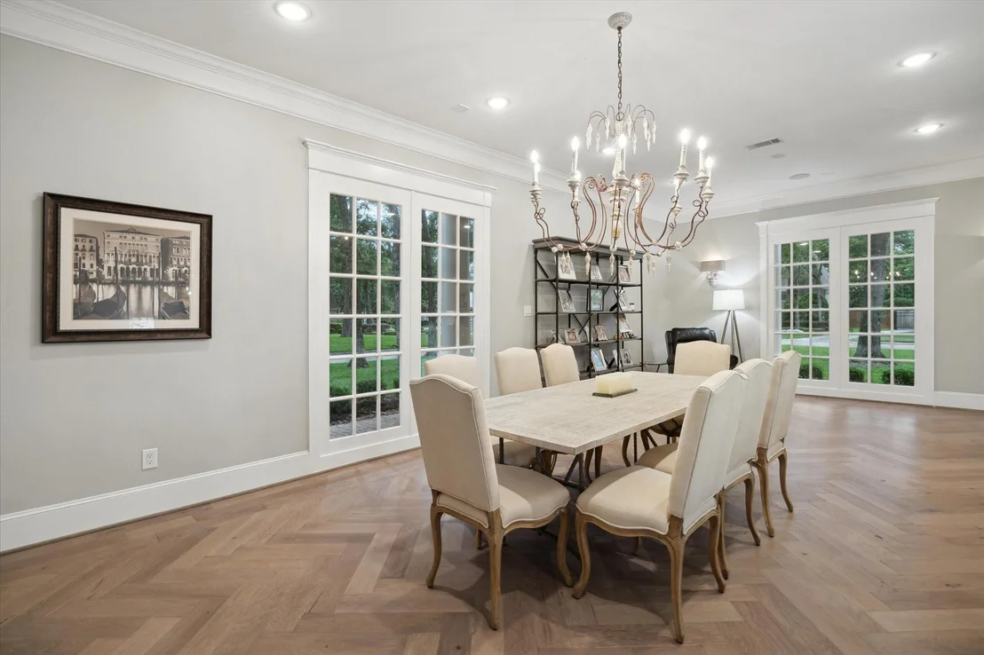 Photo of 8703 Chelmsford Lane
