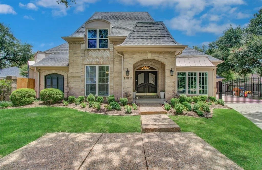 Photo of 11311 Chevy Chase Drive