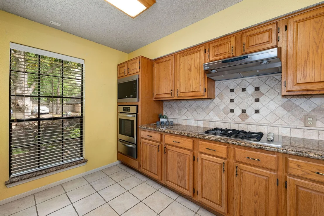 Photo of 23010 Lanham Drive
