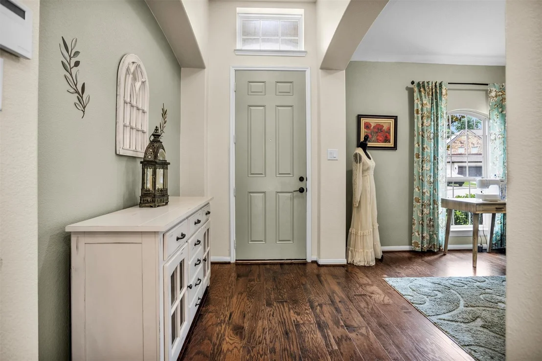 Photo of 7411 Lynnbrook Falls Lane