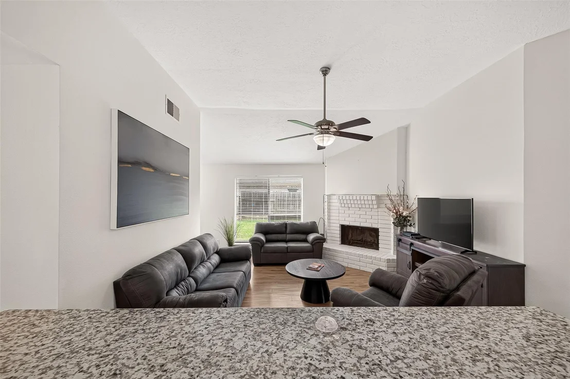 Photo of 6718 Bluebottle Lane