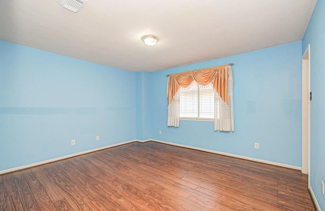 Photo of 5415 Oak Falls Drive