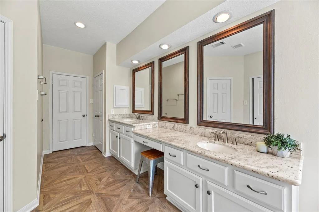 Photo of 1310 Blackthorne Drive