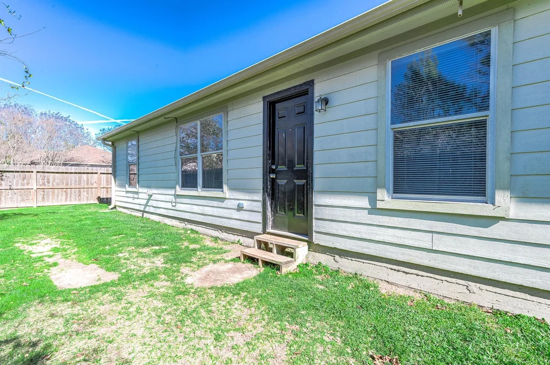 Photo of 220 Kellyn Court