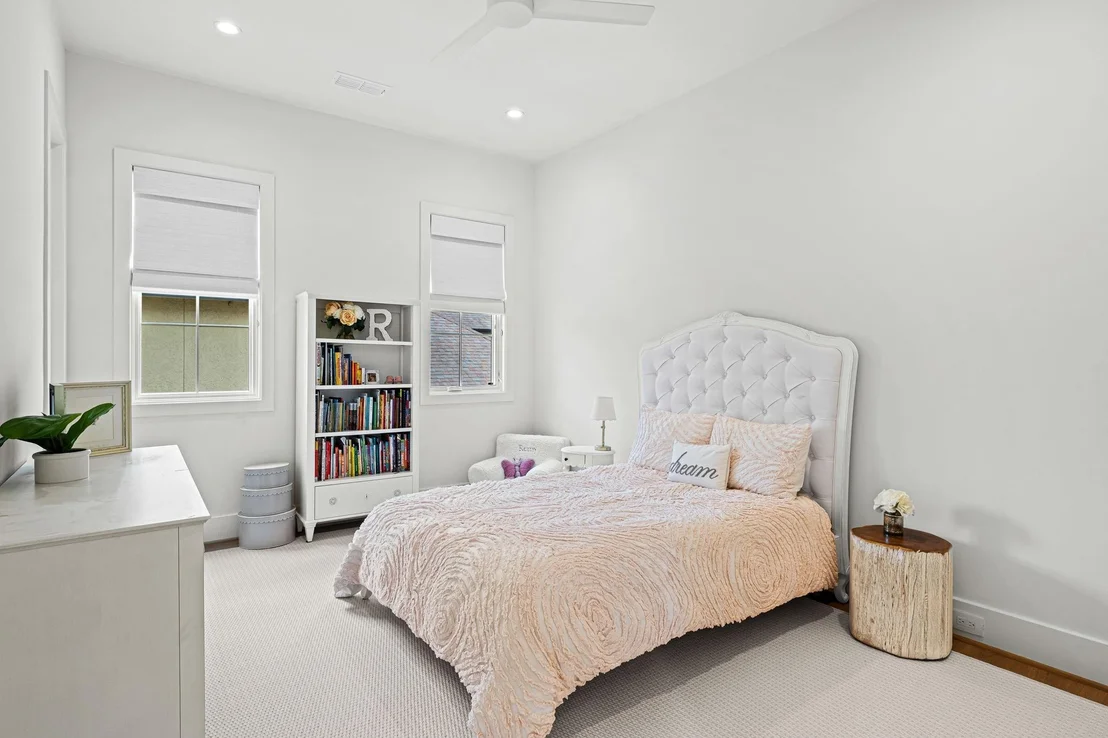 Photo of 8722 Lupton Lane