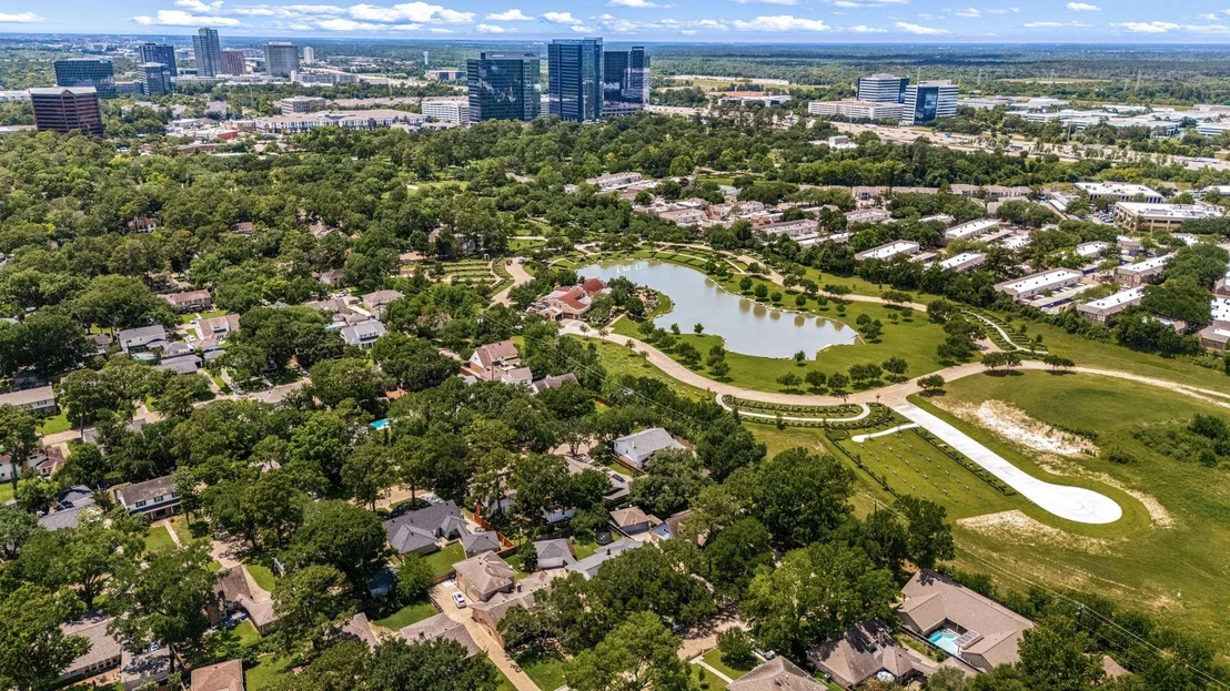 Photo of 823 Pinesap Drive