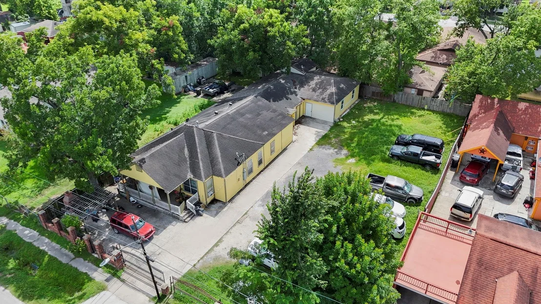 Photo of 8205 Appleton