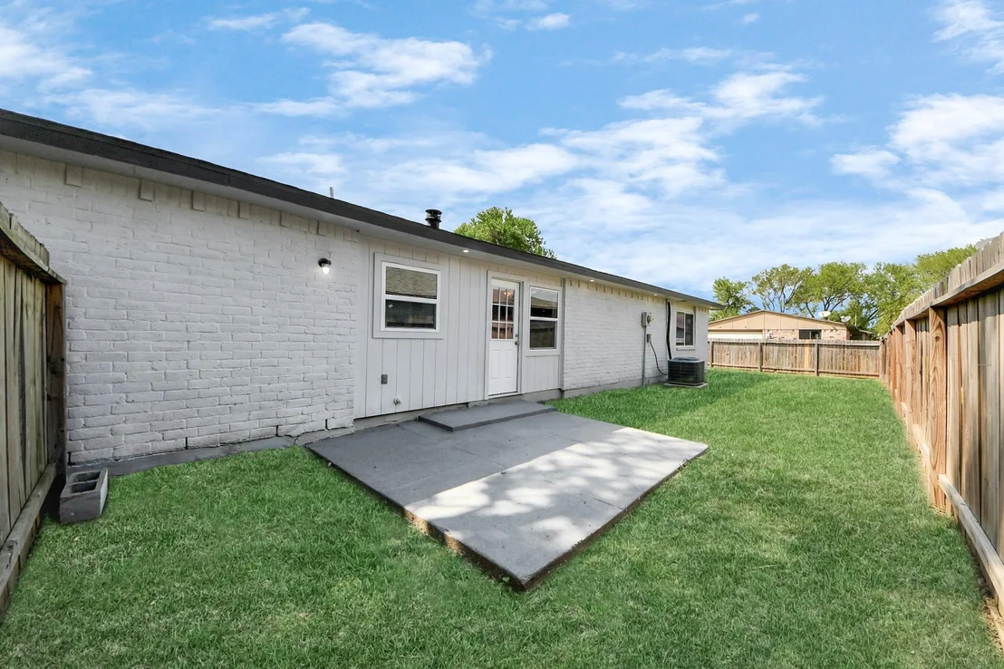 Photo of 14623 Lorne Drive