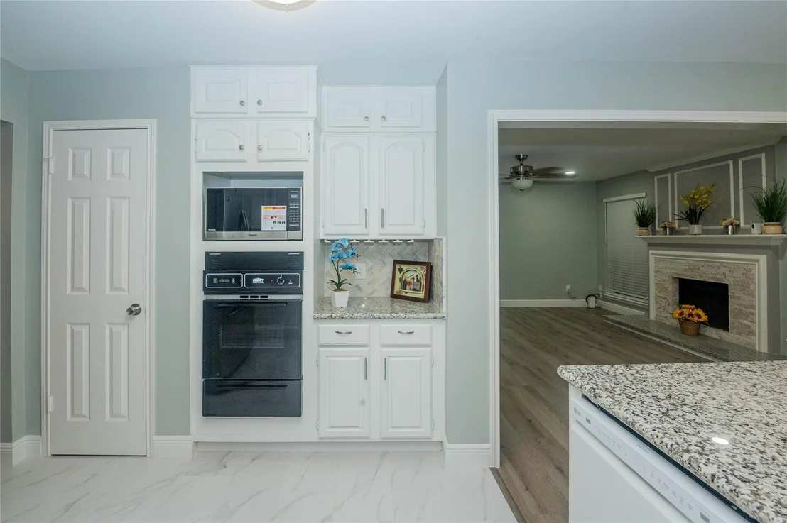 Photo of 15202 Delbarton Drive