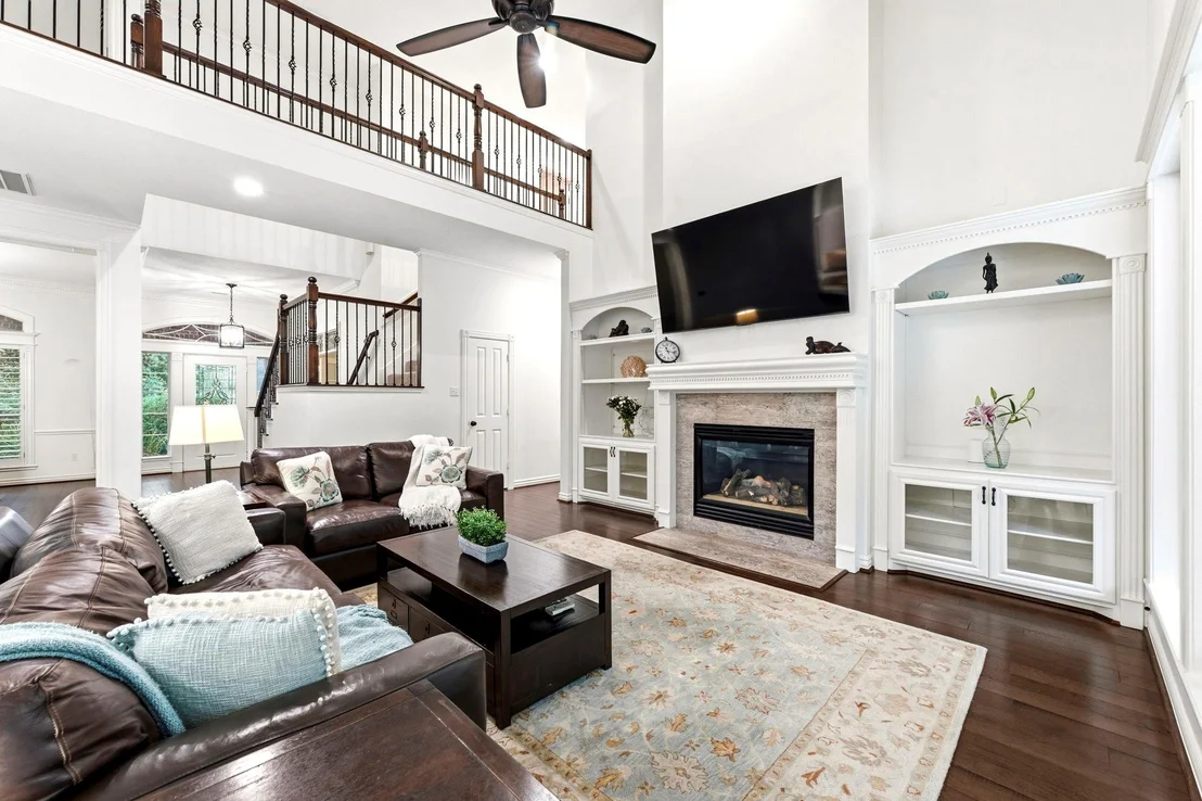 Photo of 130 E Fairbranch Circle