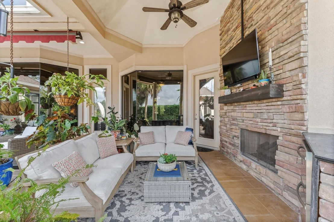 Photo of 9722 Crestwater Circle