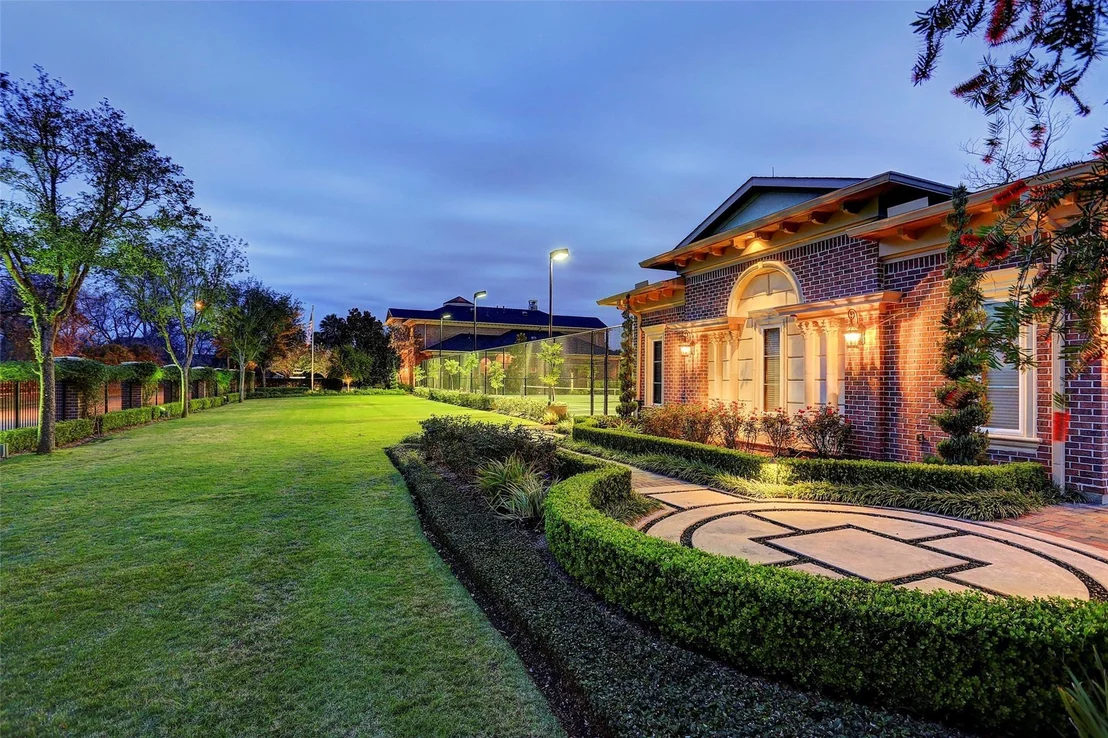 Photo of 7 Paradise Point Drive