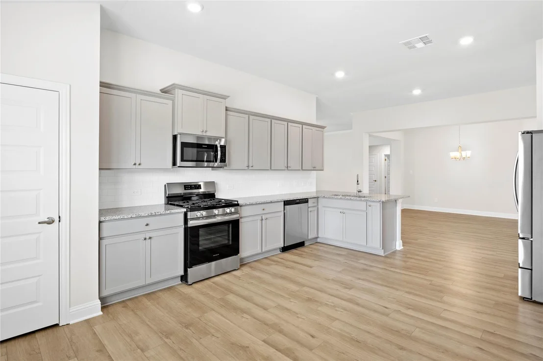 Photo of 4320 Leslie's Way