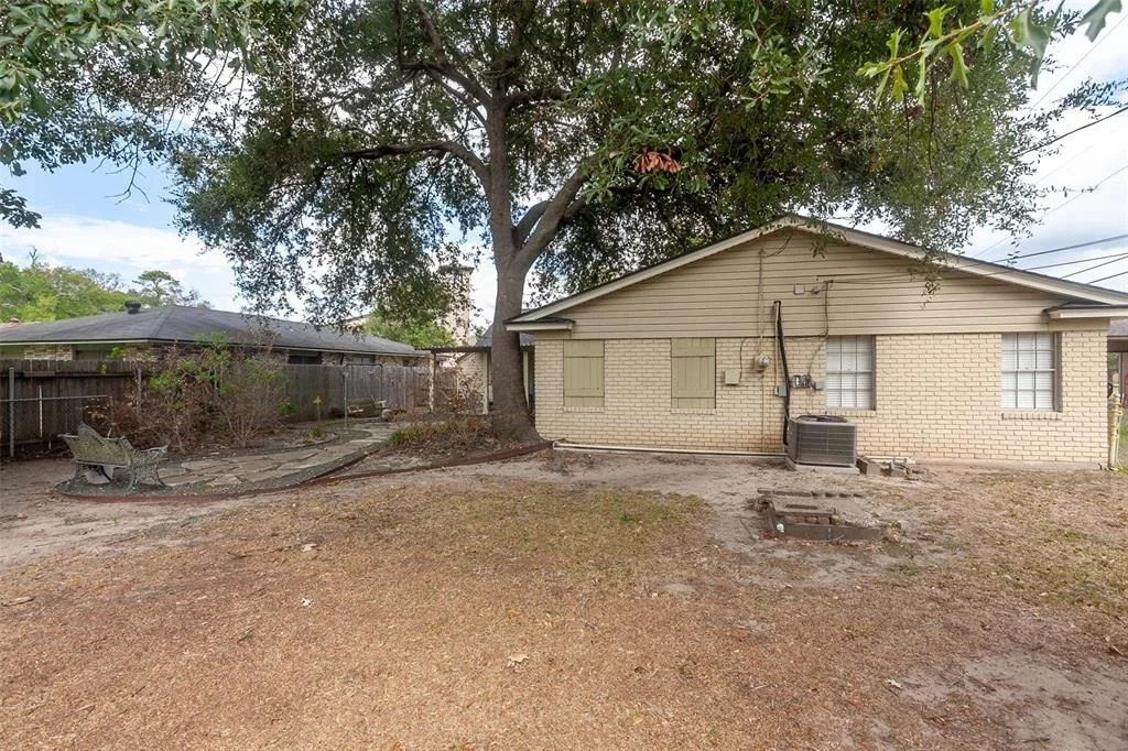 Photo of 6215 Westgate Drive