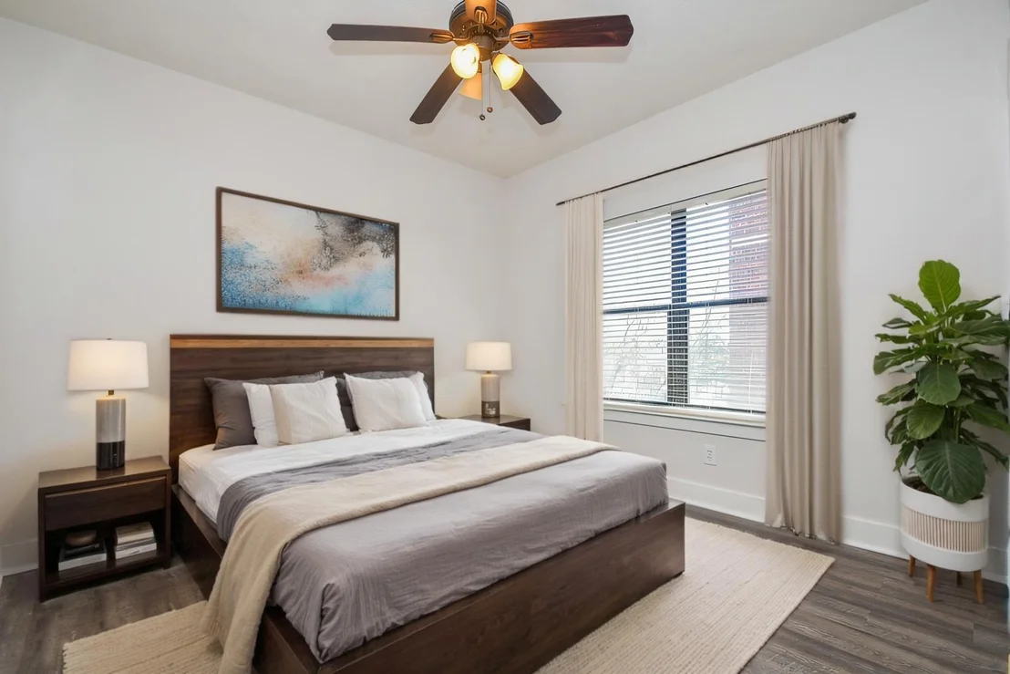 Photo of Unit A at 2422 Navigation Boulevard