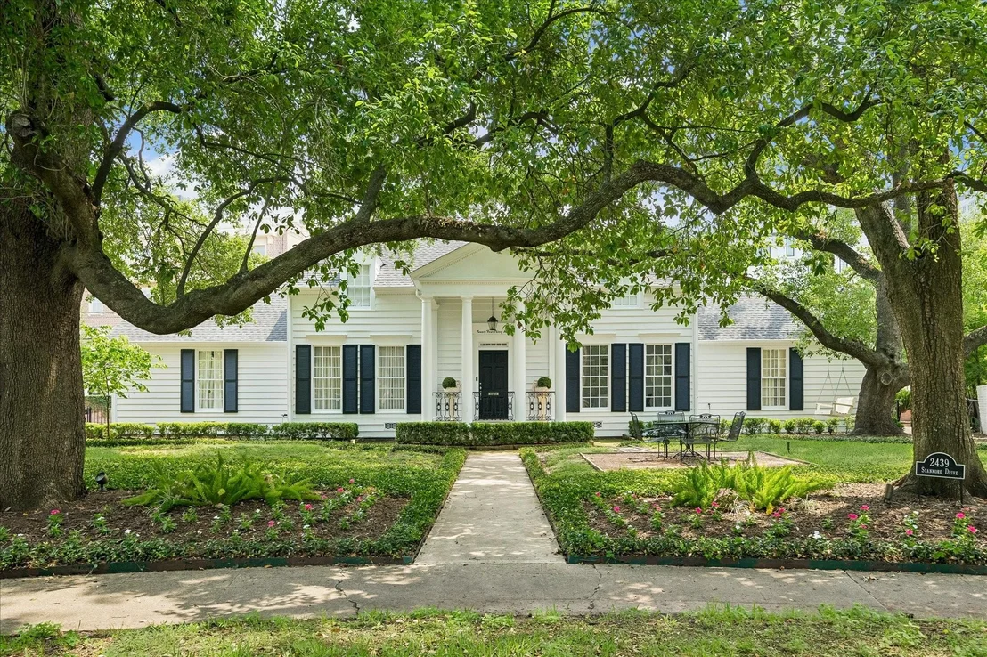 Photo of 2439 Stanmore Drive