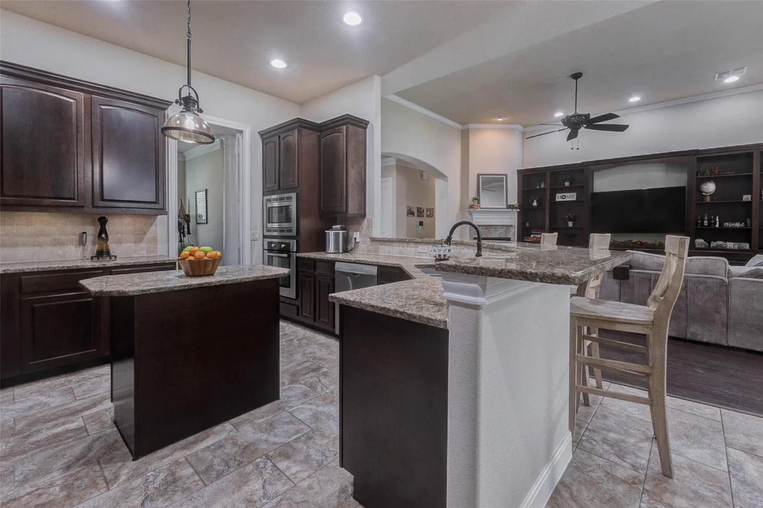 Photo of 4915 Westchester Drive