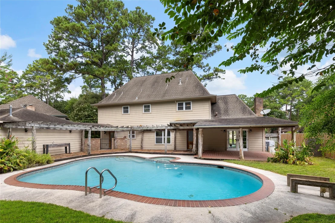 Photo of 8215 Winding Hill Lane
