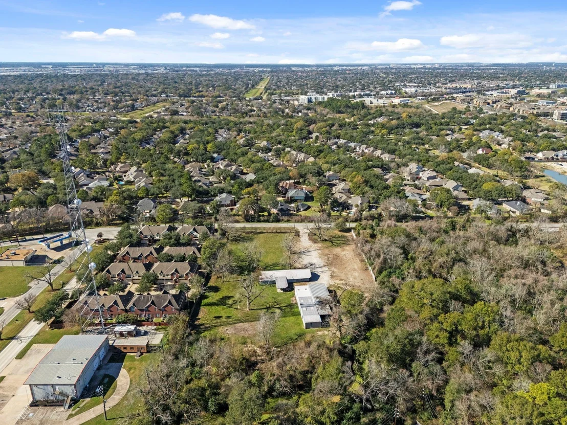 Photo of 8438 Windfern Road