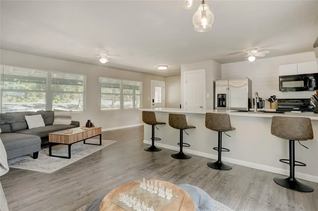 Photo of 261 Commodore Drive