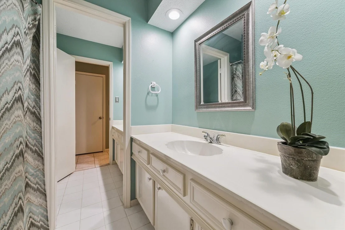 Photo of 4032 Heathersage Drive