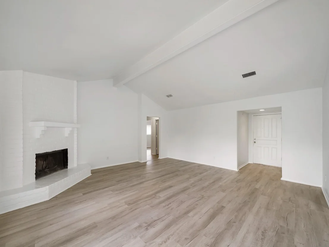 Photo of 8743 Yvonne Drive