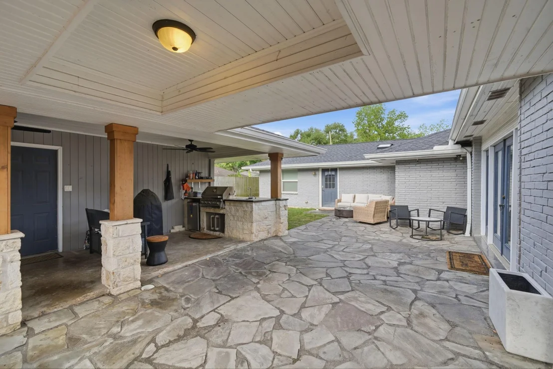Photo of 4801 Willowbend Boulevard