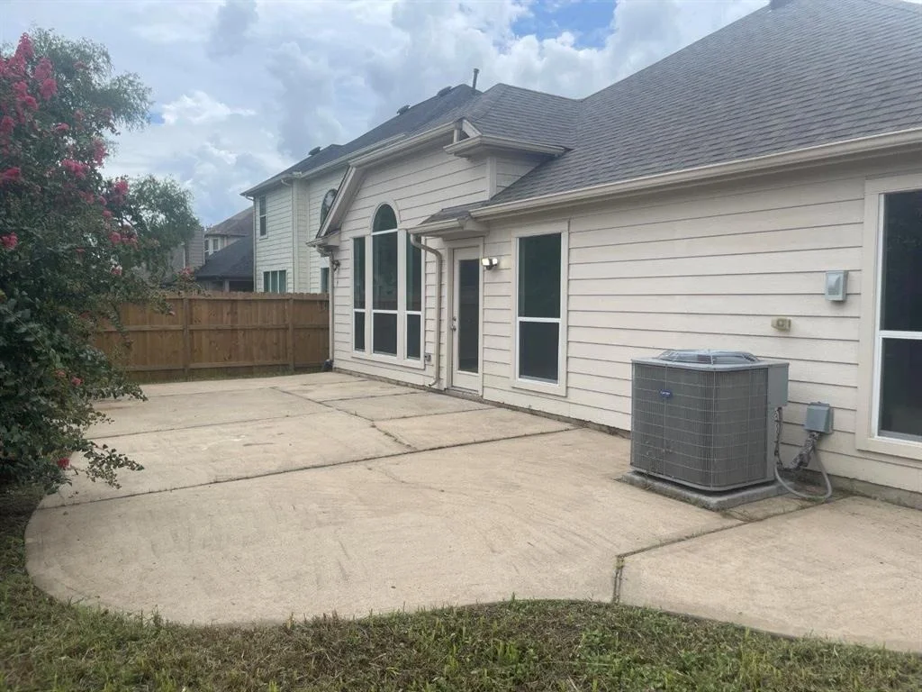 Photo of 2811 Darby Brook Drive