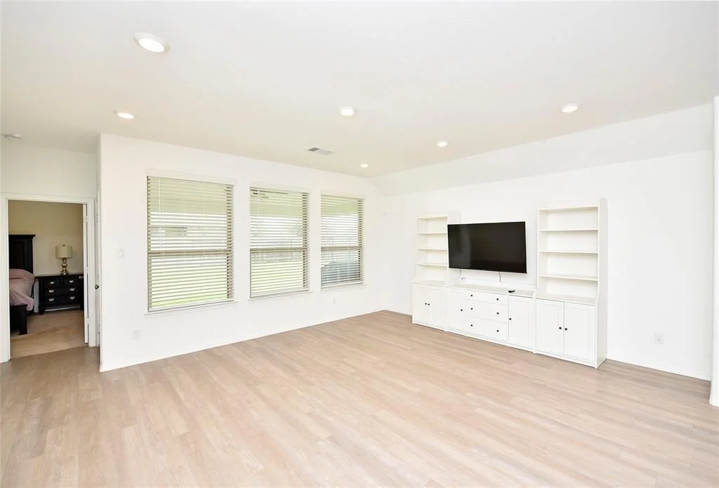 Photo of 4935 Twin Summit Drive