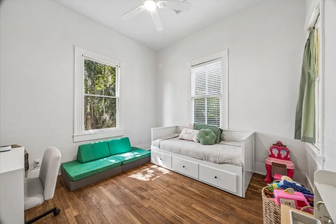 Photo of 7210 King Street