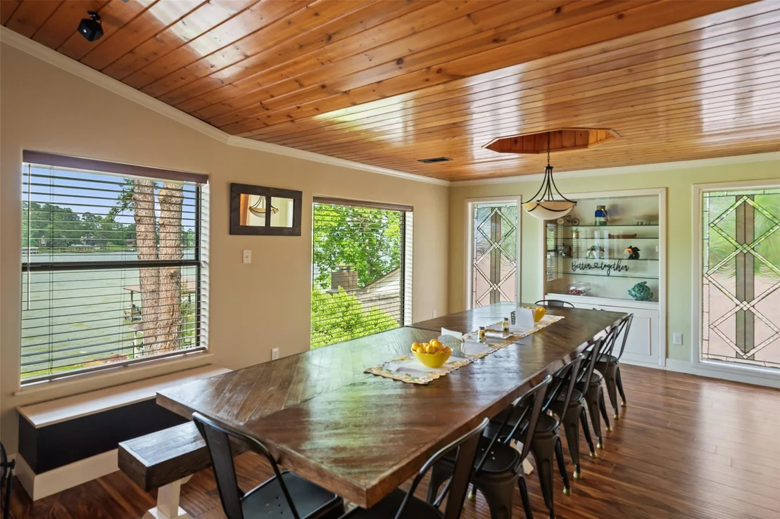 Photo of 121 Holiday Lane