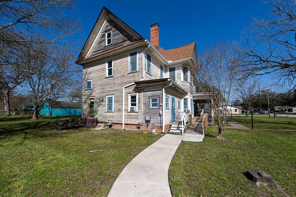 Photo of 406 7th Street