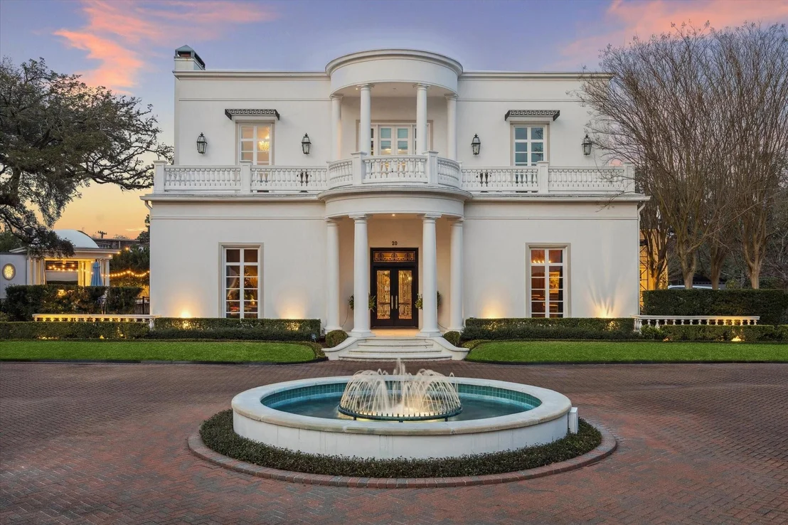 Photo of 20 Sunset Boulevard