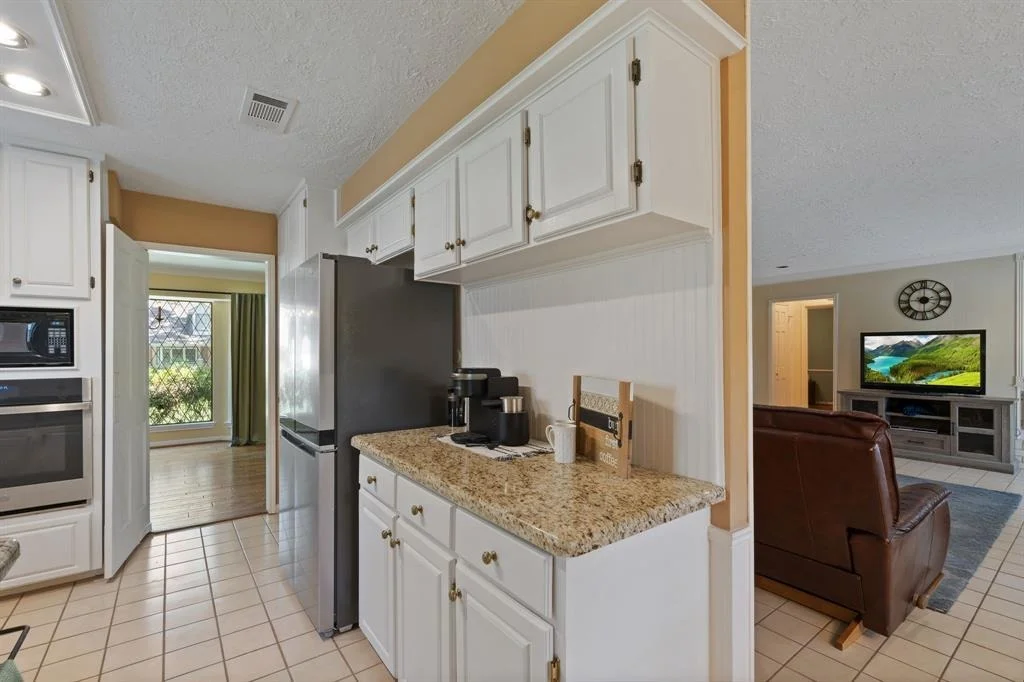 Photo of 17615 Loring Lane