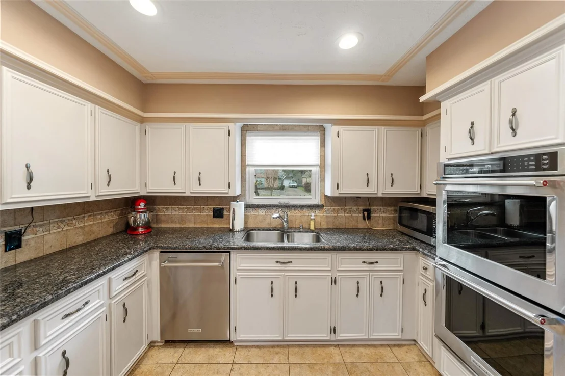 Photo of 6727 Sutter Park Lane