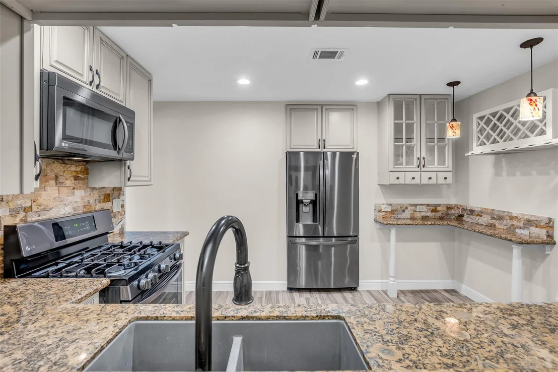 Photo of 4342 Hialeah Drive