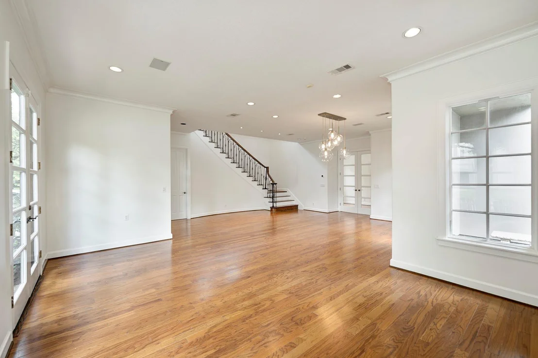 Photo of 4248 Sunset Boulevard
