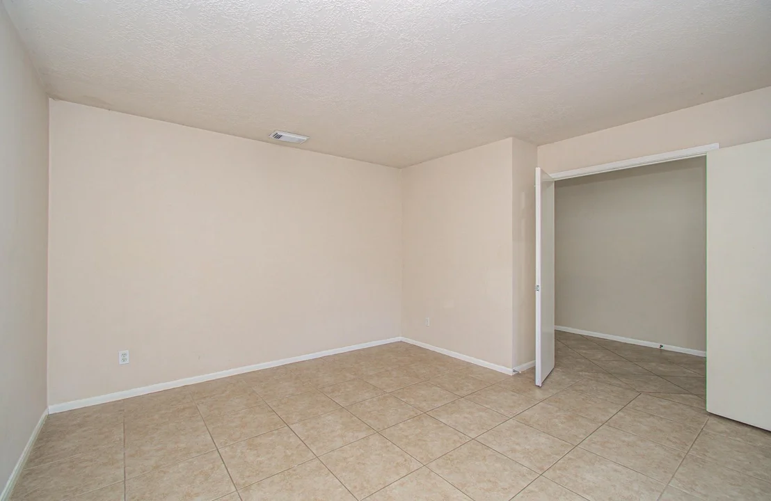 Photo of 5415 Oak Falls Drive