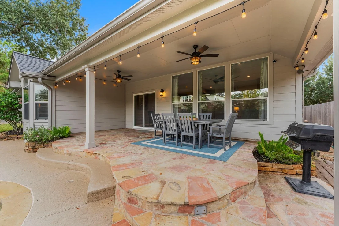 Photo of 959 Stoneglade Drive